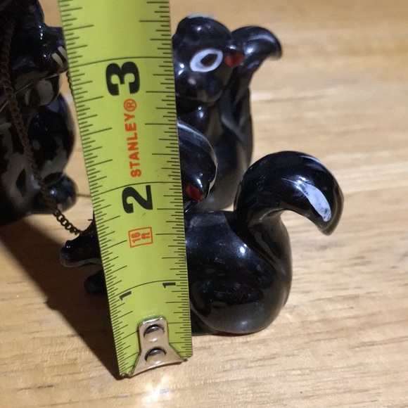Japan Vintage Ceramic Skunk and Babies - Picture 5 of 10